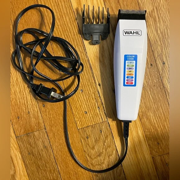 Wahl Electic Razor - Picture 1 of 7